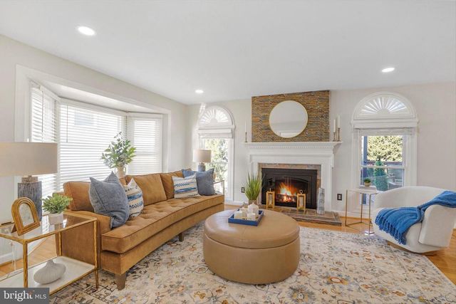 14514 FLAG STAFF CT, Centreville, VA 20121