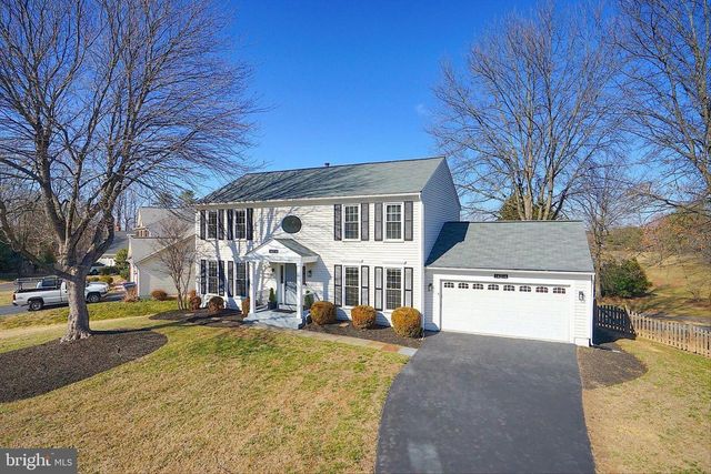 14514 FLAG STAFF CT, Centreville, VA 20121