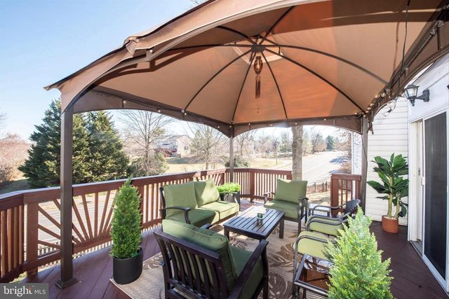 14514 FLAG STAFF CT, Centreville, VA 20121