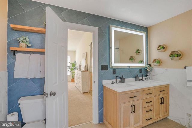 14514 FLAG STAFF CT, Centreville, VA 20121