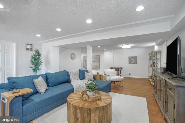 14514 FLAG STAFF CT, Centreville, VA 20121