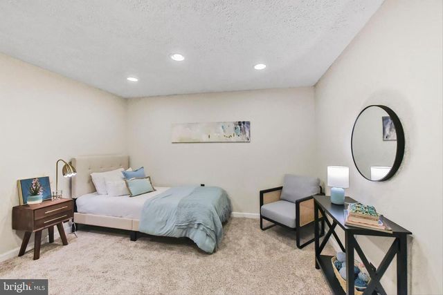 14514 FLAG STAFF CT, Centreville, VA 20121