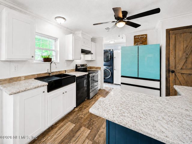 105 BUCK RUN Trail, Hawthorne, FL 32640