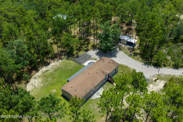 105 BUCK RUN Trail, Hawthorne, FL 32640