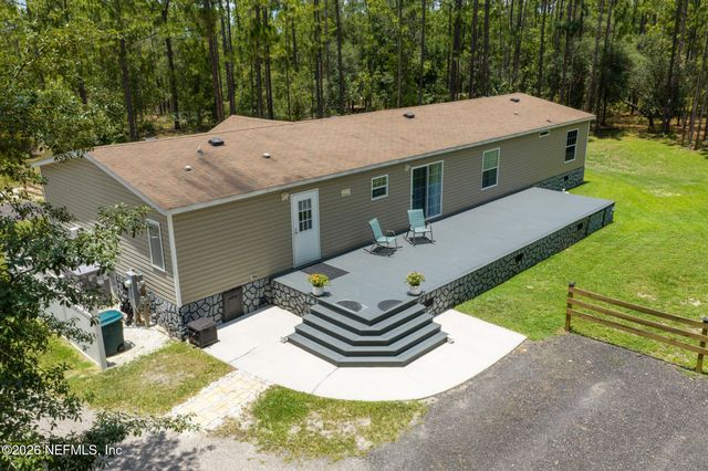 105 BUCK RUN Trail, Hawthorne, FL 32640
