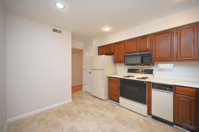 3433 Traskwood Circle, Cincinnati, OH 45208