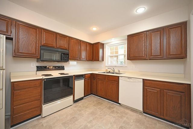 3433 Traskwood Circle, Cincinnati, OH 45208