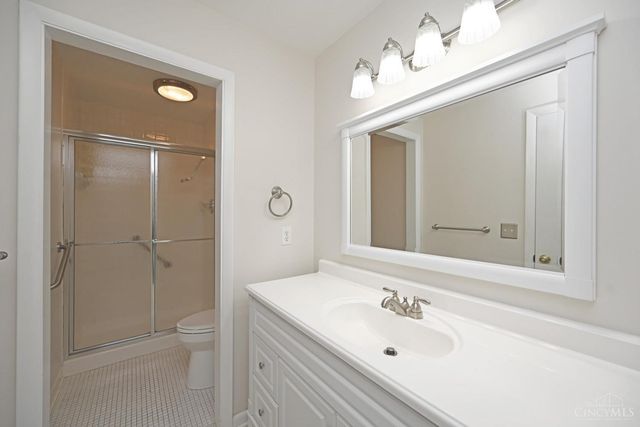 3433 Traskwood Circle, Cincinnati, OH 45208
