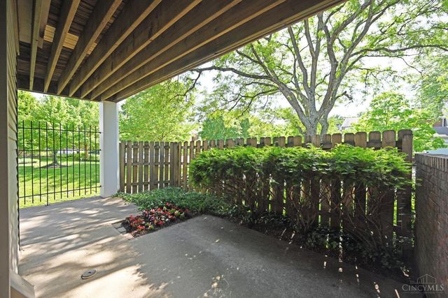 3433 Traskwood Circle, Cincinnati, OH 45208
