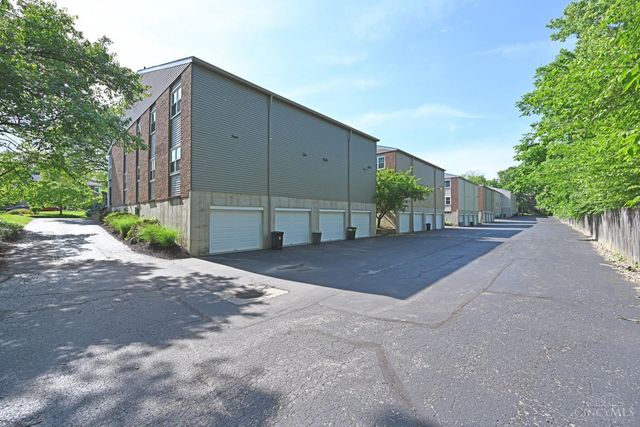 3433 Traskwood Circle, Cincinnati, OH 45208