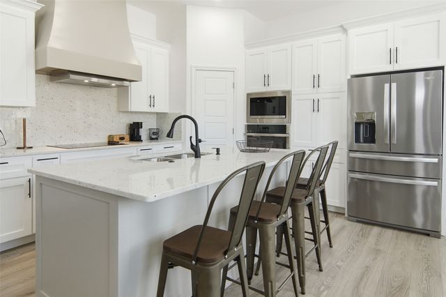 3220 N Houston Street, Fort Worth, TX 76106