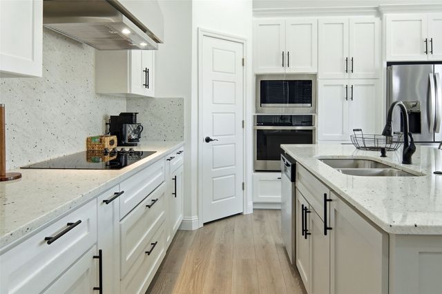 3220 N Houston Street, Fort Worth, TX 76106