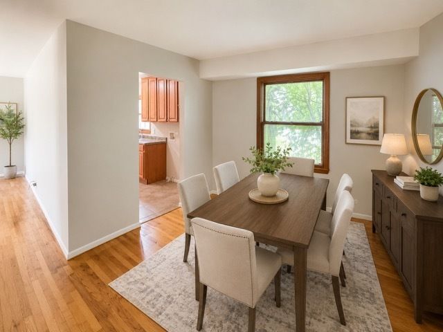 1525 N Patton Avenue, Arlington Heights, IL 60004