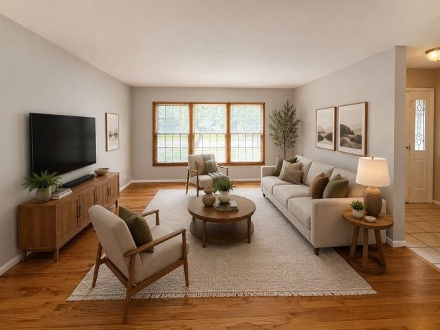 1525 N Patton Avenue, Arlington Heights, IL 60004
