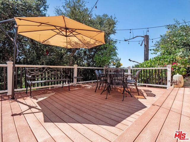 21217 Golondrina Street, Woodland Hills, CA 91364