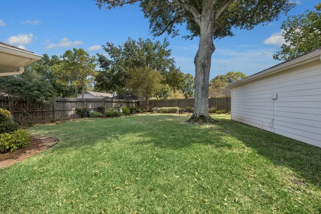 1507 Ashford Hollow Lane, Houston, TX 77077