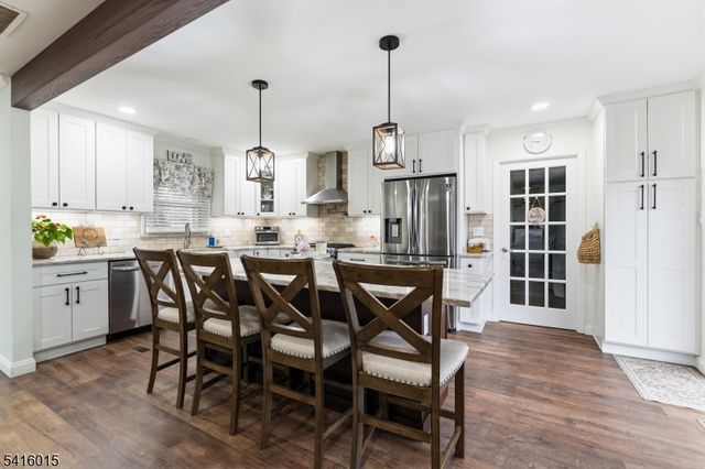 8 Johnson Rd, Franklin Twp., NJ 08873