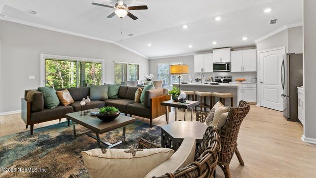 107 GREEN Circle, Palm Coast, FL 32164