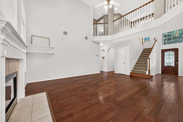 2710 Five Oaks Drive, Missouri City, TX 77459