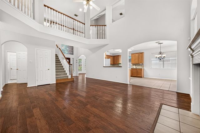 2710 Five Oaks Drive, Missouri City, TX 77459
