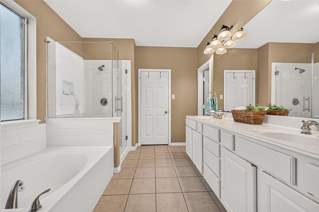 2710 Five Oaks Drive, Missouri City, TX 77459