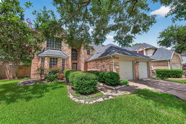 2710 Five Oaks Drive, Missouri City, TX 77459