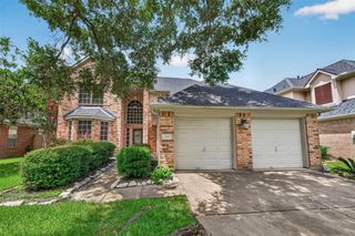 2710 Five Oaks Drive, Missouri City, TX 77459
