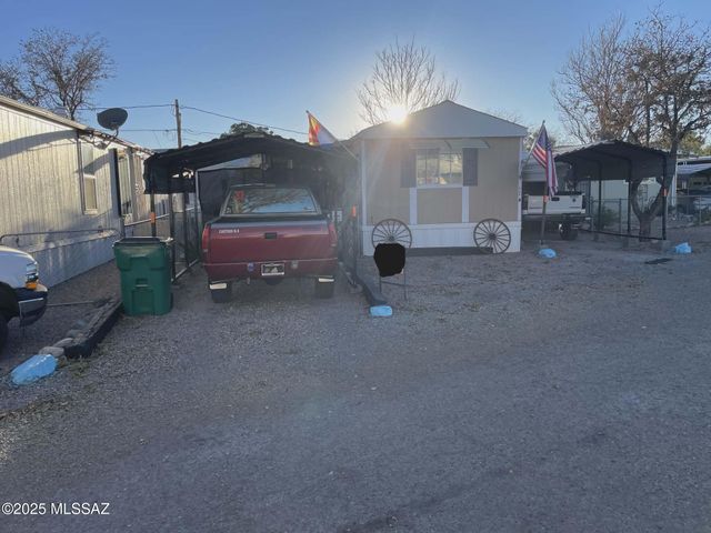 260 S Land Ave Trlr 17, Benson, AZ 85602