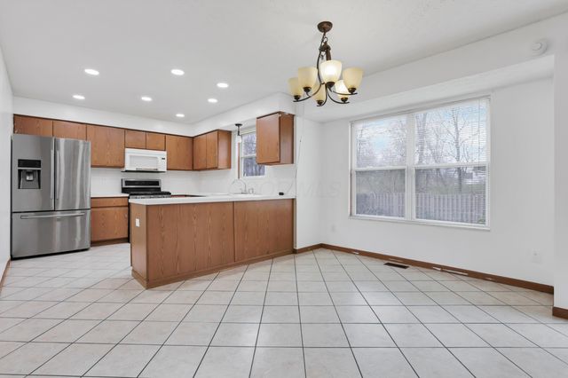 8992 Trinity Circle, Reynoldsburg, OH 43068