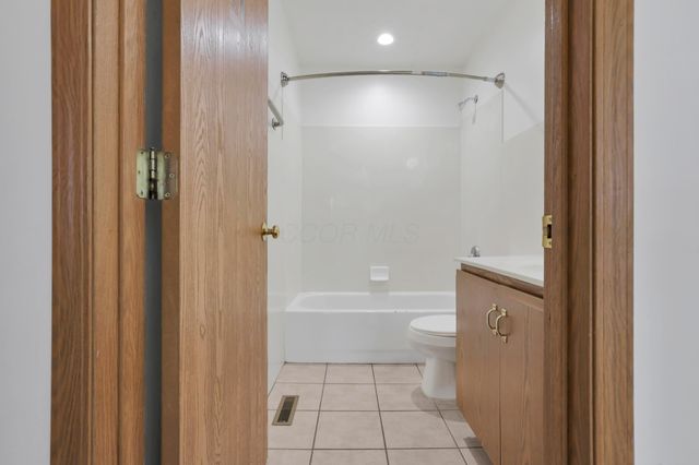 8992 Trinity Circle, Reynoldsburg, OH 43068