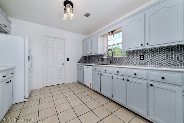 473925 E 1117 Road, Muldrow, OK 74948