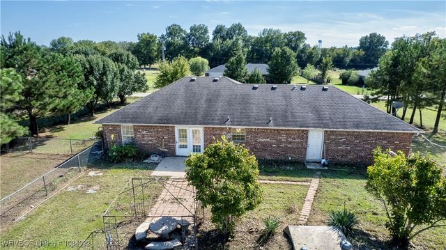 473925 E 1117 Road, Muldrow, OK 74948