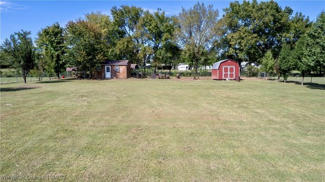 473925 E 1117 Road, Muldrow, OK 74948