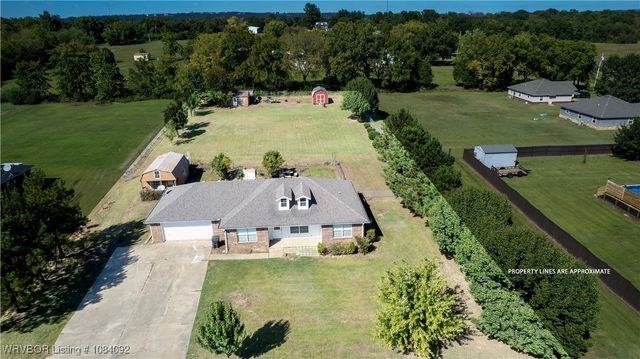 473925 E 1117 Road, Muldrow, OK 74948