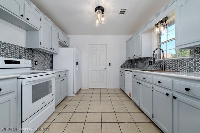 473925 E 1117 Road, Muldrow, OK 74948