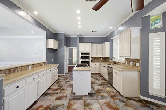 2112 Glendale Drive, Plano, TX 75023