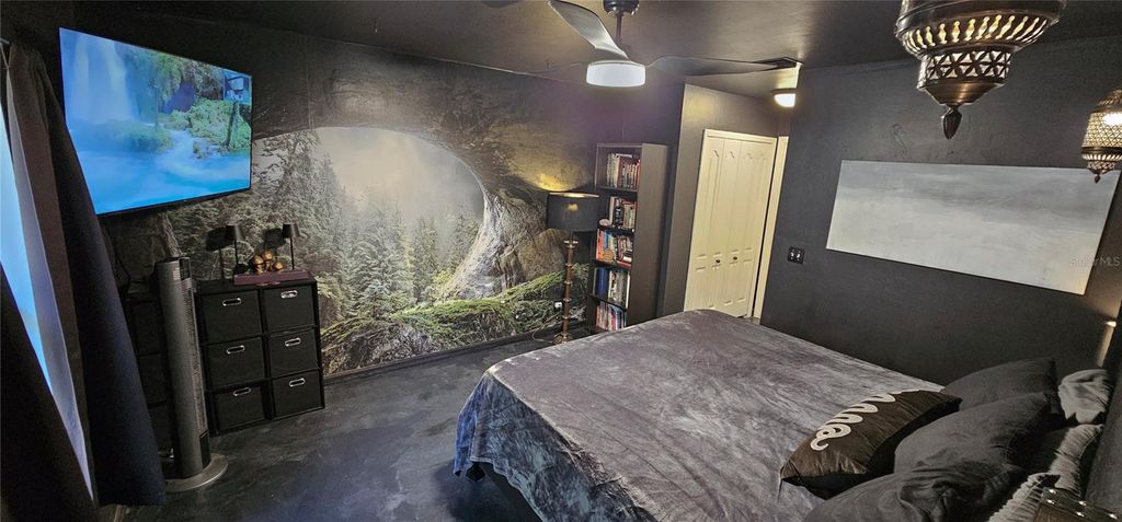 Image 12 of property listing at 720 BRANNEN AVENUE, Lehigh Acres, FL 33974