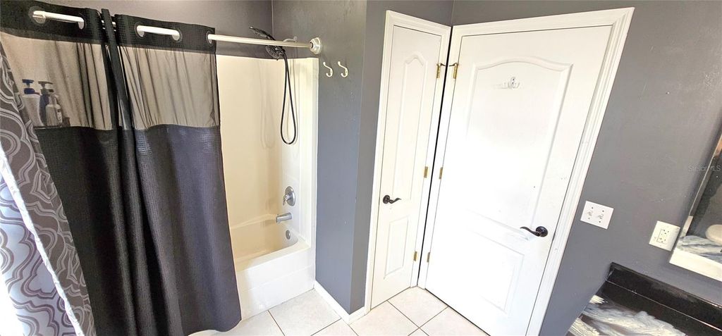 Image 15 of property listing at 720 BRANNEN AVENUE, Lehigh Acres, FL 33974