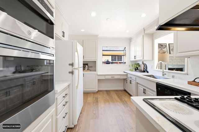 944 Orchid Way, San Jose, CA 95117