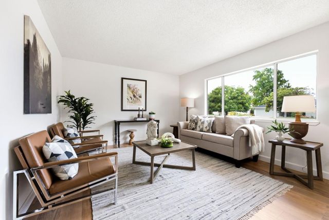 944 Orchid Way, San Jose, CA 95117