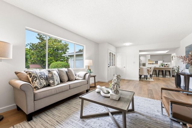 944 Orchid Way, San Jose, CA 95117