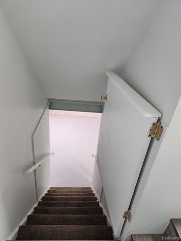 22732 Madison Street, Dearborn, MI 48124