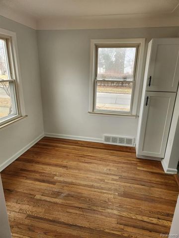 22732 Madison Street, Dearborn, MI 48124