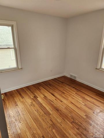 22732 Madison Street, Dearborn, MI 48124