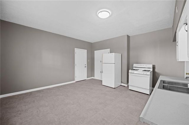 118-120 15th St, Beaver Falls, PA 15010