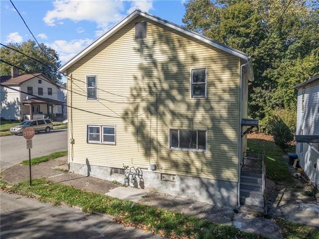 118-120 15th St, Beaver Falls, PA 15010