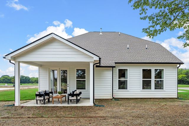 1439 Charles Drive, Chapel Hill, TN 37034