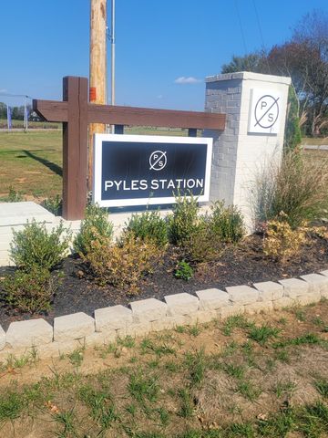 1439 Charles Drive, Chapel Hill, TN 37034