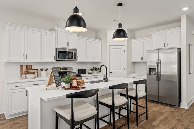 1439 Charles Drive, Chapel Hill, TN 37034