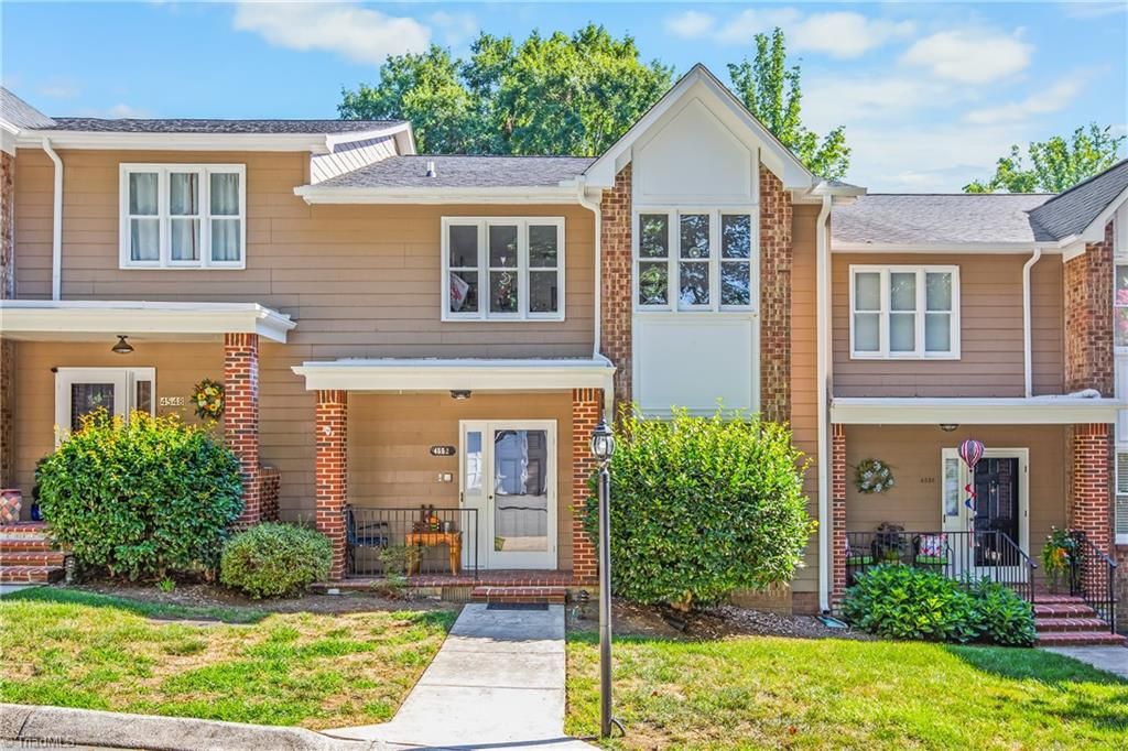 4552 Fernhaven Circle, Winston-salem, NC 27104